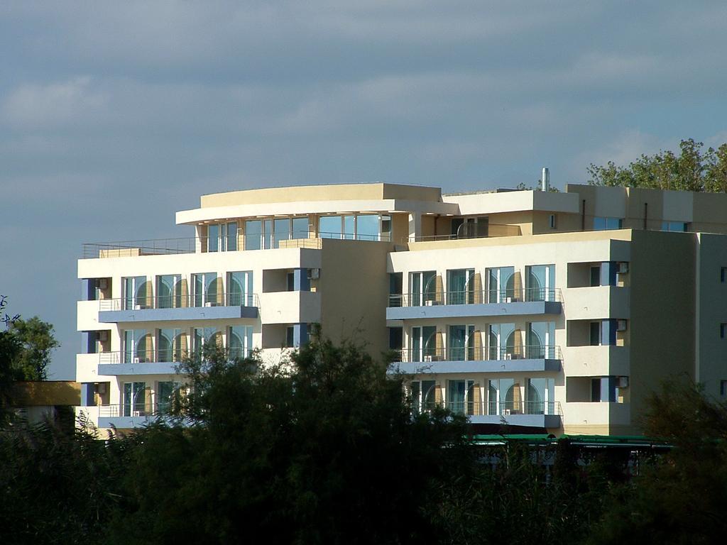 Hotel Florida ママイア エクステリア 写真